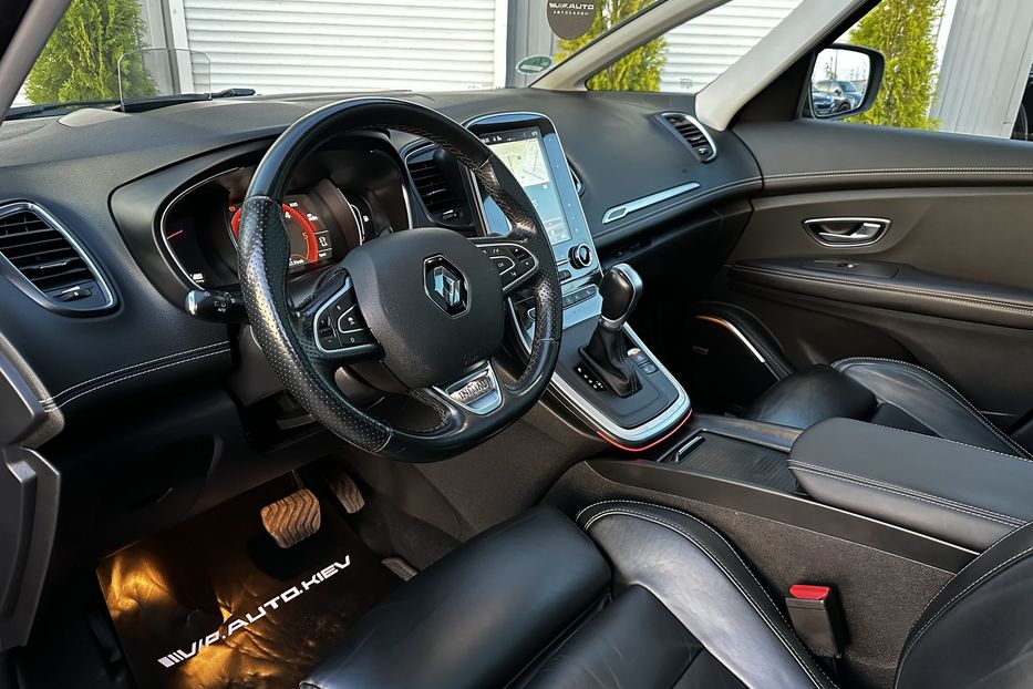 Продам Renault Grand Scenic INITIALE Paris  2017 года в Киеве