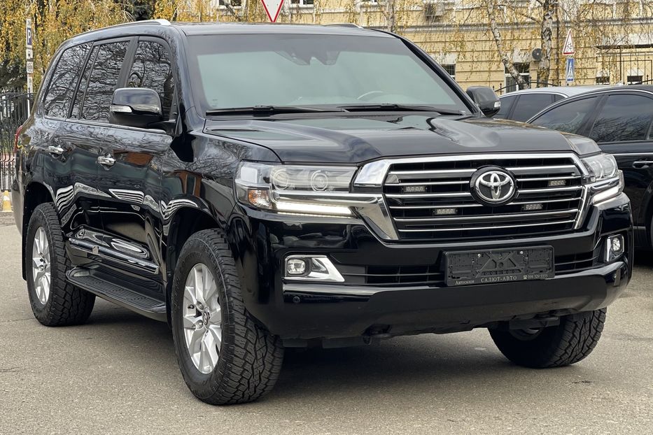 Продам Toyota Land Cruiser 200 Guard B6+ 2019 года в Киеве