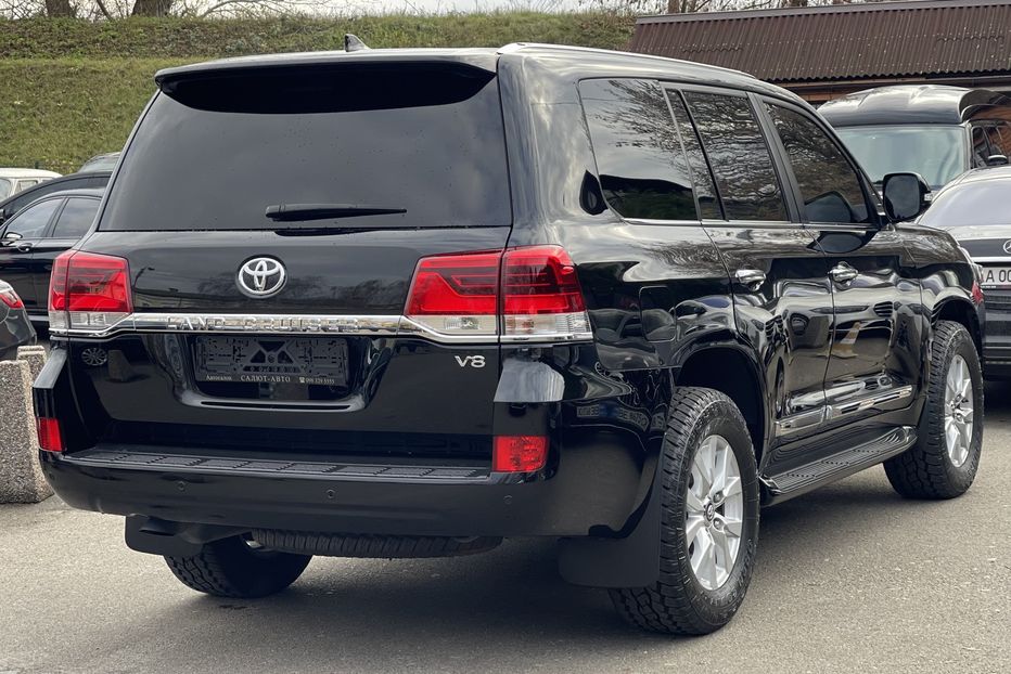 Продам Toyota Land Cruiser 200 Guard B6+ 2019 года в Киеве