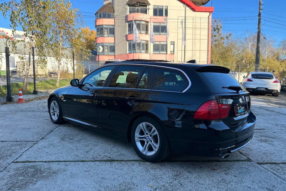 Продам BMW 320 D 2012 года в Черновцах