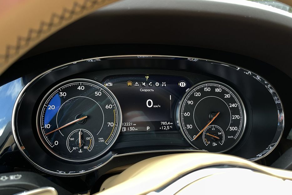 Продам Bentley Bentayga 6.0 W12 4-seats 2018 года в Киеве