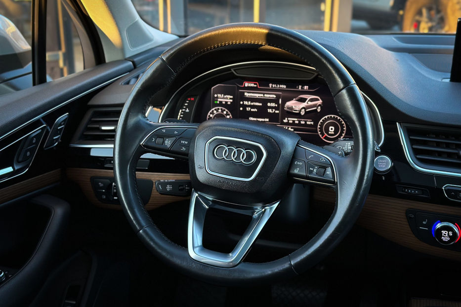 Продам Audi Q7 PREMIUM 2017 года в Черновцах