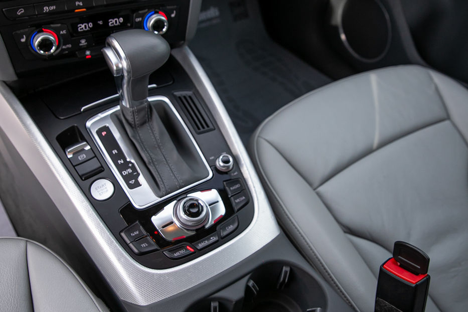 Продам Audi Q5 Premium Plus 2016 года в Черновцах