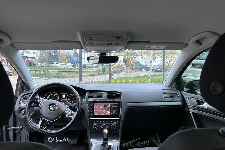 Продам Volkswagen e-Golf 2020 года в Черновцах