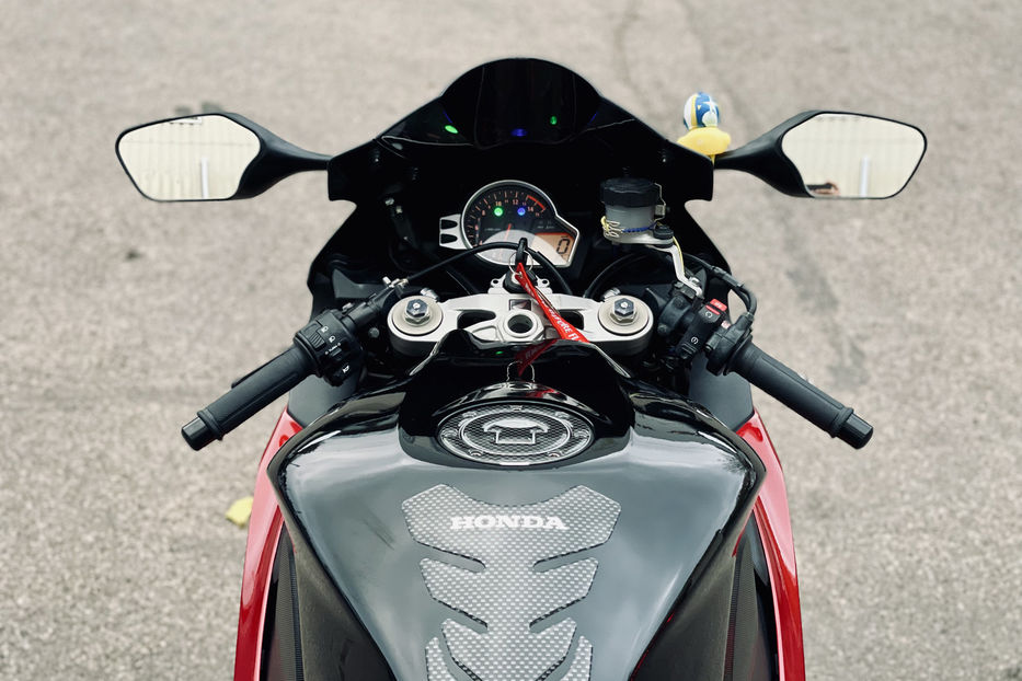 Продам Honda CBR 1000rr 2010 года в Одессе