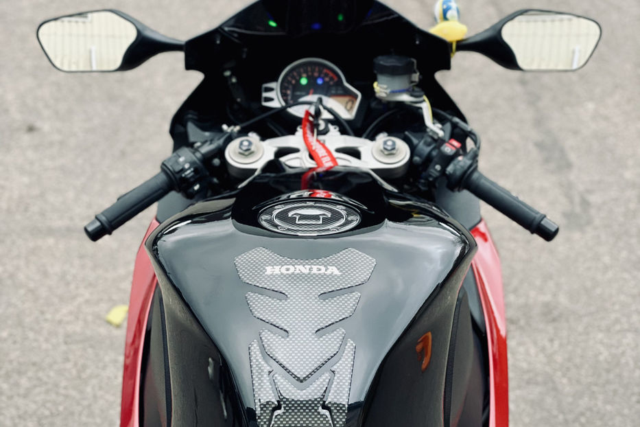 Продам Honda CBR 1000rr 2010 года в Одессе