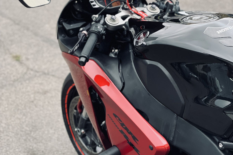 Продам Honda CBR 1000rr 2010 года в Одессе