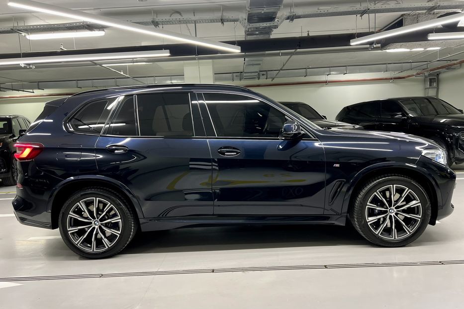 Продам BMW X5 2021 года в Киеве