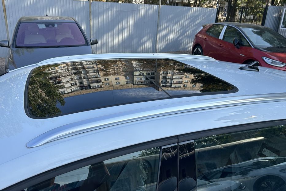 Продам Audi E-Tron Q4 e tron Quattro 50 2023 года в Одессе