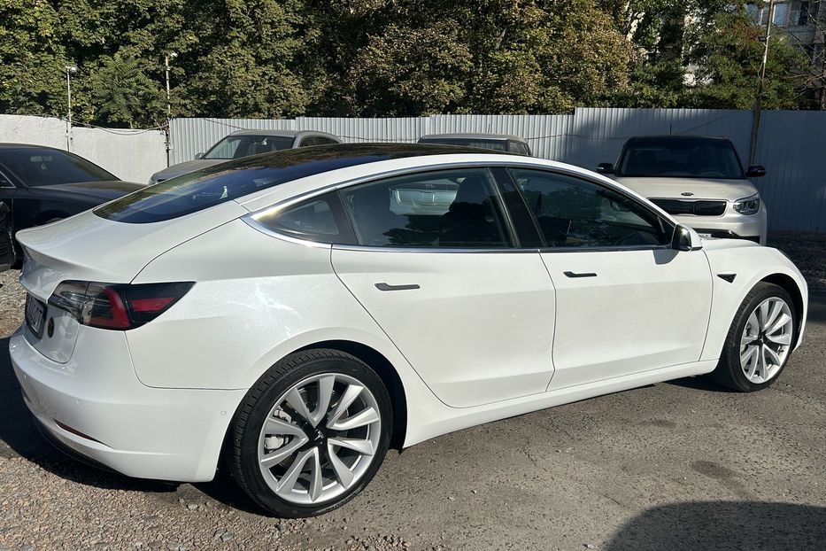 Продам Tesla Model 3 Long Range 500 km 2018 года в Одессе