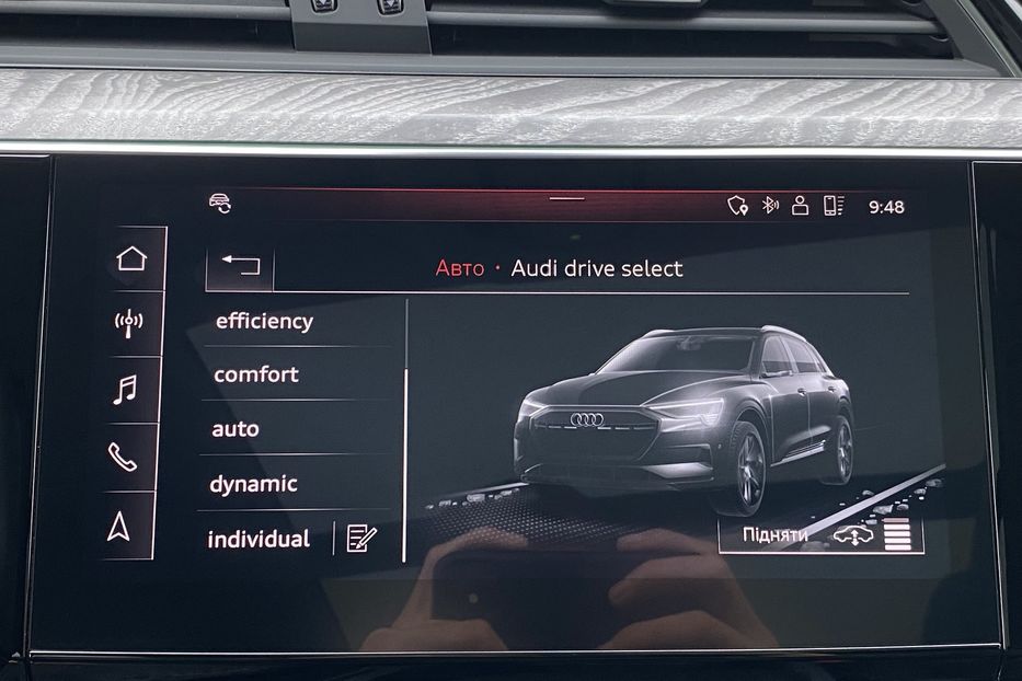 Продам Audi E-Tron 95 kWh 408 к.с Quattro  2020 года в Львове