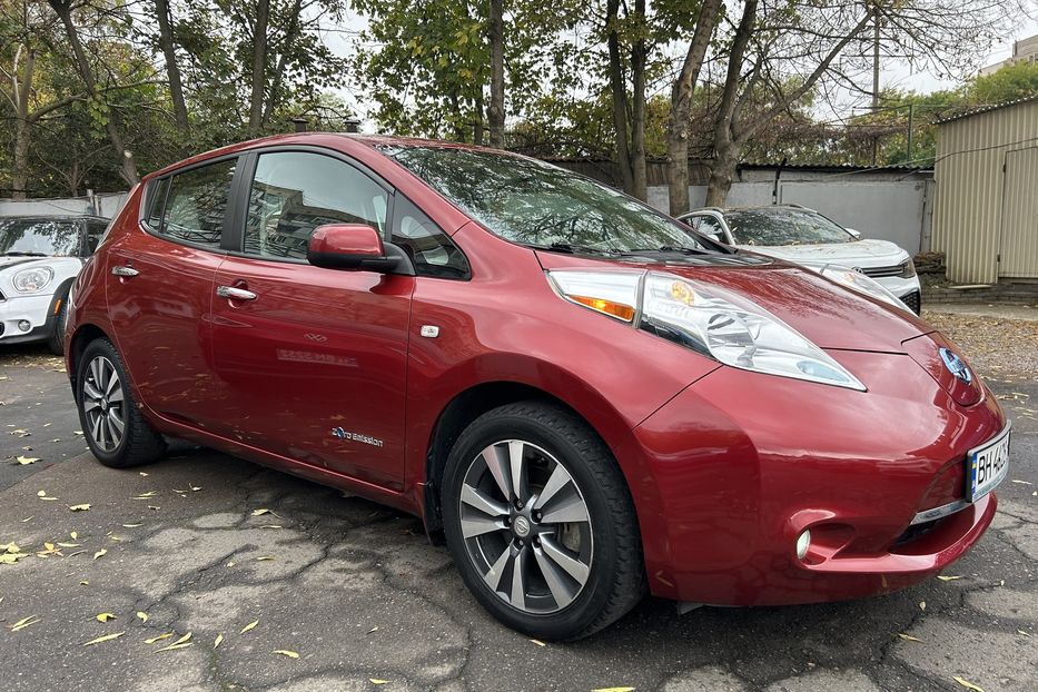 Продам Nissan Leaf SV Leather  2015 года в Одессе