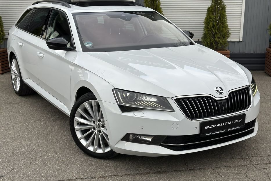 Продам Skoda Superb Premium  2016 года в Киеве