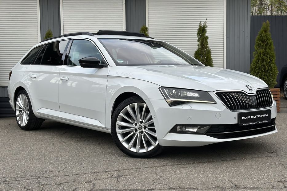 Продам Skoda Superb Premium  2016 года в Киеве