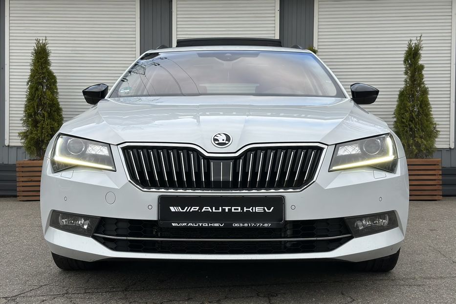 Продам Skoda Superb Premium  2016 года в Киеве