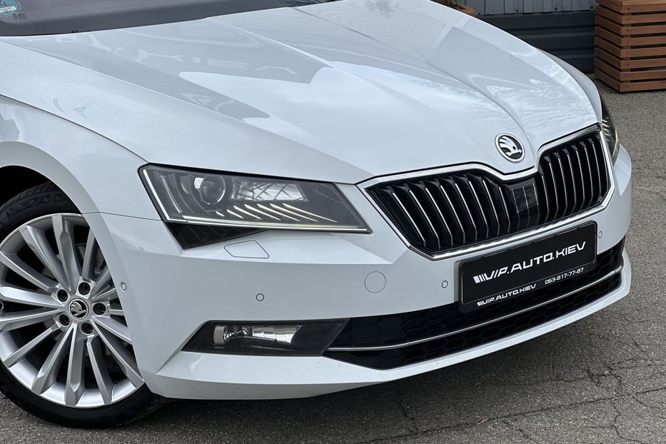 Продам Skoda Superb Premium  2016 года в Киеве