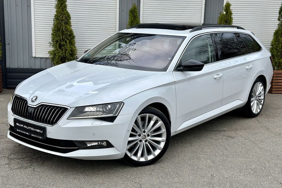 Продам Skoda Superb Premium  2016 года в Киеве