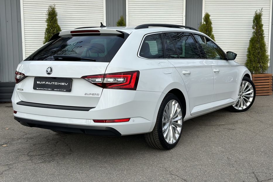 Продам Skoda Superb Premium  2016 года в Киеве