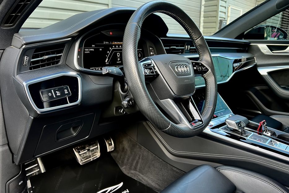 Продам Audi RS7 4.0 TFSI Sportback 2020 года в Киеве