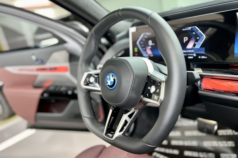 Продам BMW 760  I7 E 2022 года в Киеве