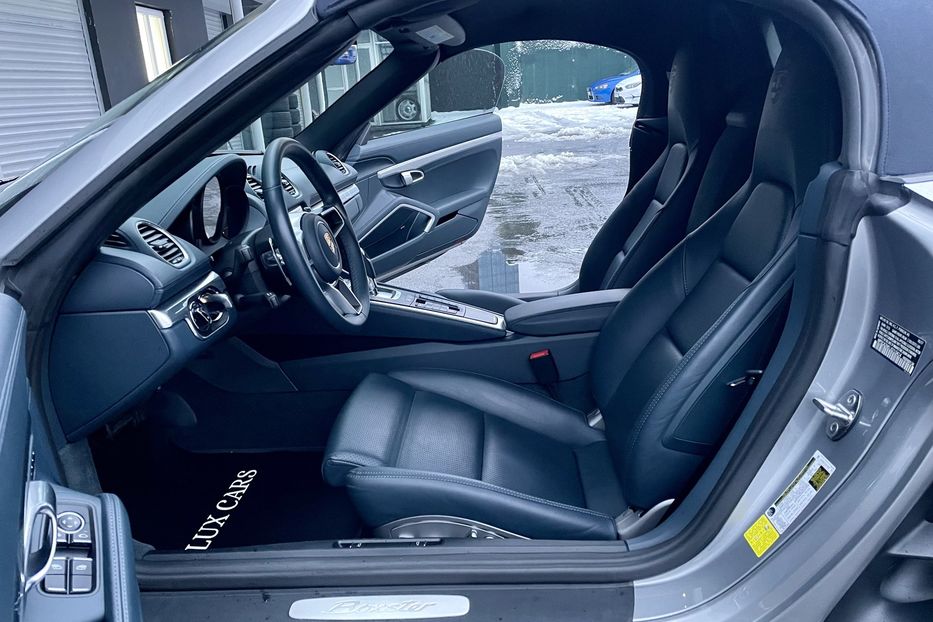 Продам Porsche Boxster 718 2017 года в Киеве