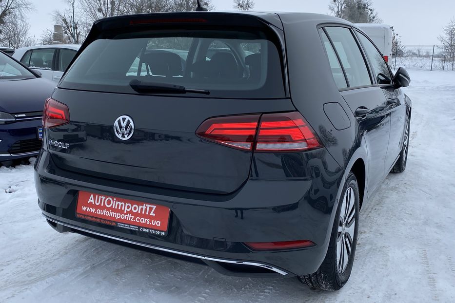 Продам Volkswagen e-Golf DYNAUDIO Virtual Cockpit 2020 года в Львове