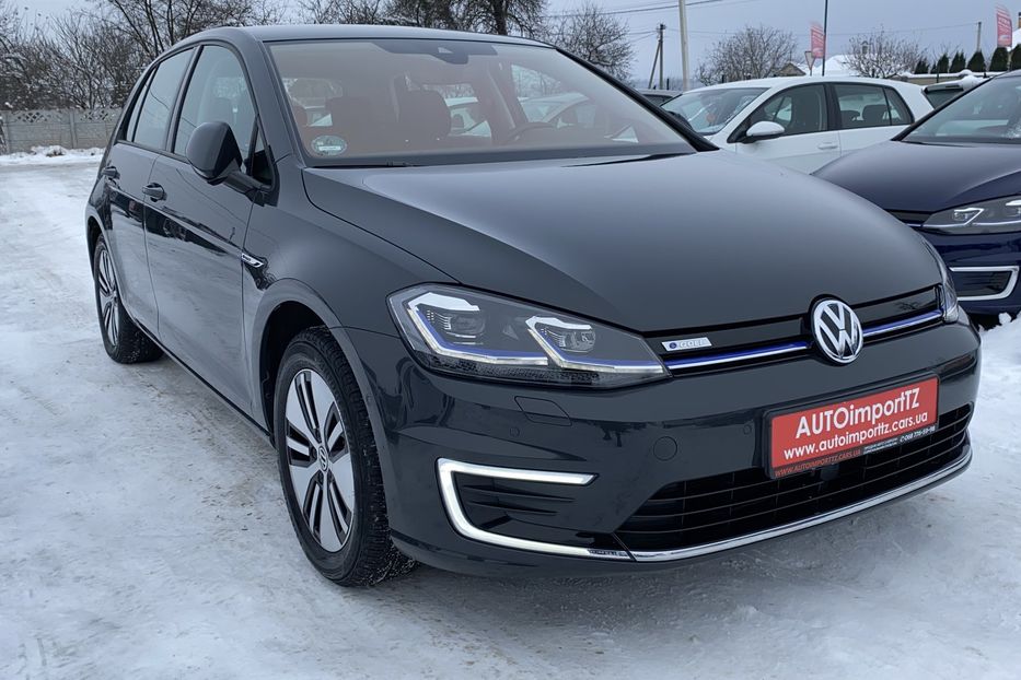 Продам Volkswagen e-Golf DYNAUDIO Virtual Cockpit 2020 года в Львове