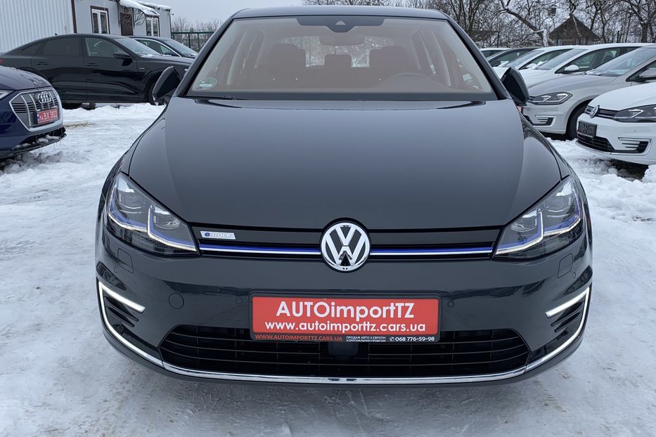 Продам Volkswagen e-Golf DYNAUDIO Virtual Cockpit 2020 года в Львове