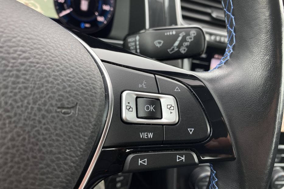 Продам Volkswagen e-Golf DYNAUDIO Virtual Cockpit 2020 года в Львове