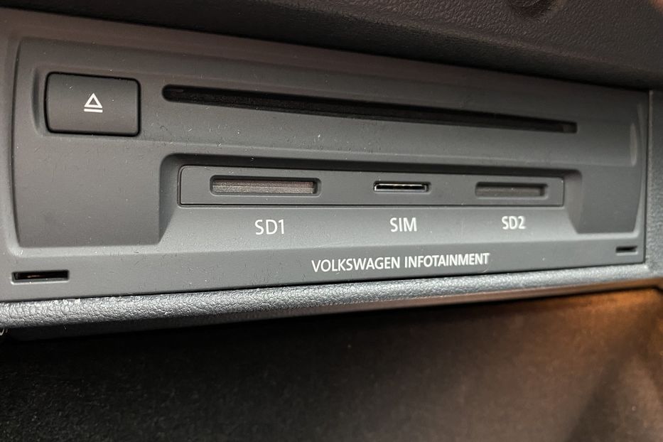 Продам Volkswagen e-Golf DYNAUDIO Virtual Cockpit 2020 года в Львове