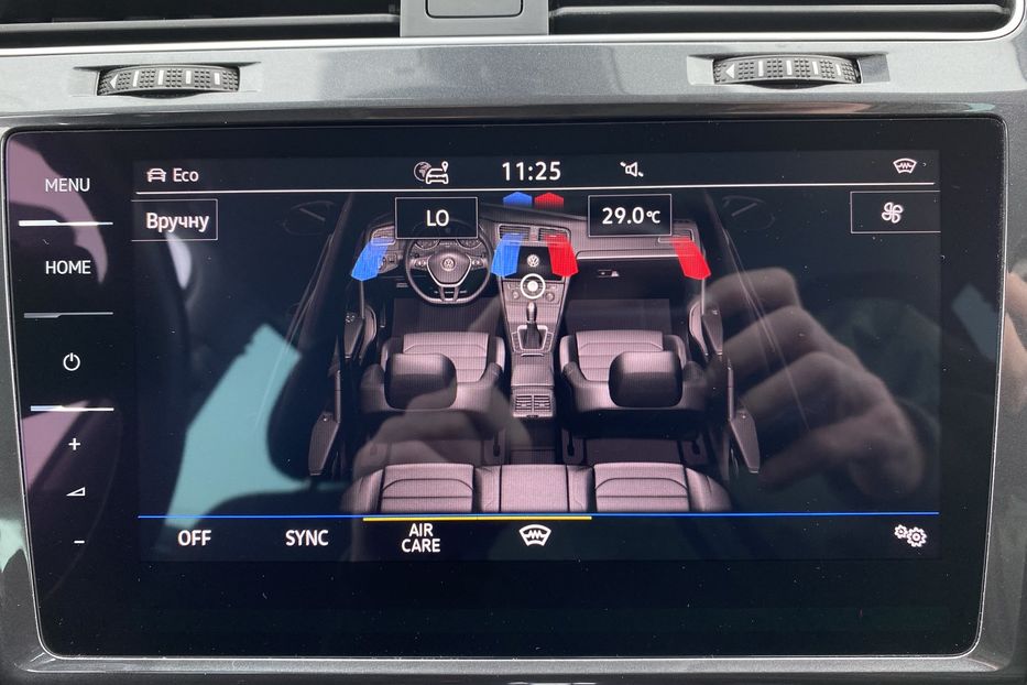 Продам Volkswagen e-Golf DYNAUDIO Virtual Cockpit 2020 года в Львове