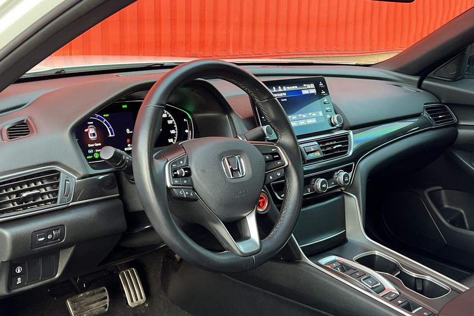 Продам Honda Accord Hybride  2023 года в Одессе