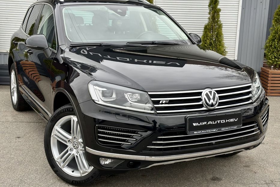 Продам Volkswagen Touareg 3X R Line 2016 года в Киеве