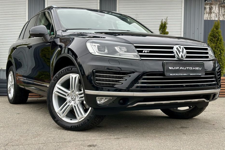 Продам Volkswagen Touareg 3X R Line 2016 года в Киеве