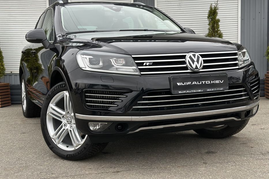 Продам Volkswagen Touareg 3X R Line 2016 года в Киеве