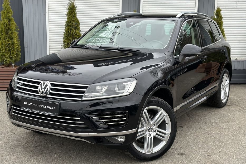 Продам Volkswagen Touareg 3X R Line 2016 года в Киеве