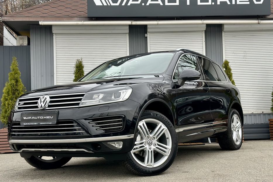 Продам Volkswagen Touareg 3X R Line 2016 года в Киеве