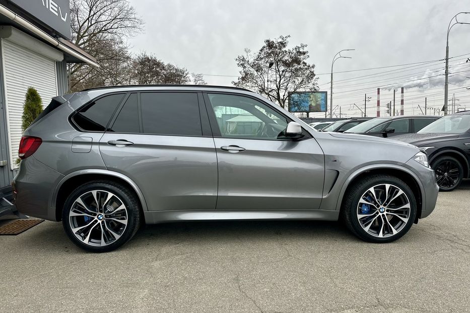 Продам BMW X5 M50D 2018 года в Киеве