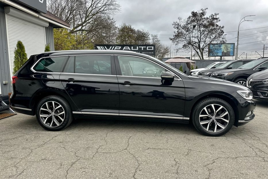 Продам Volkswagen Passat B8 Highline  2018 года в Киеве