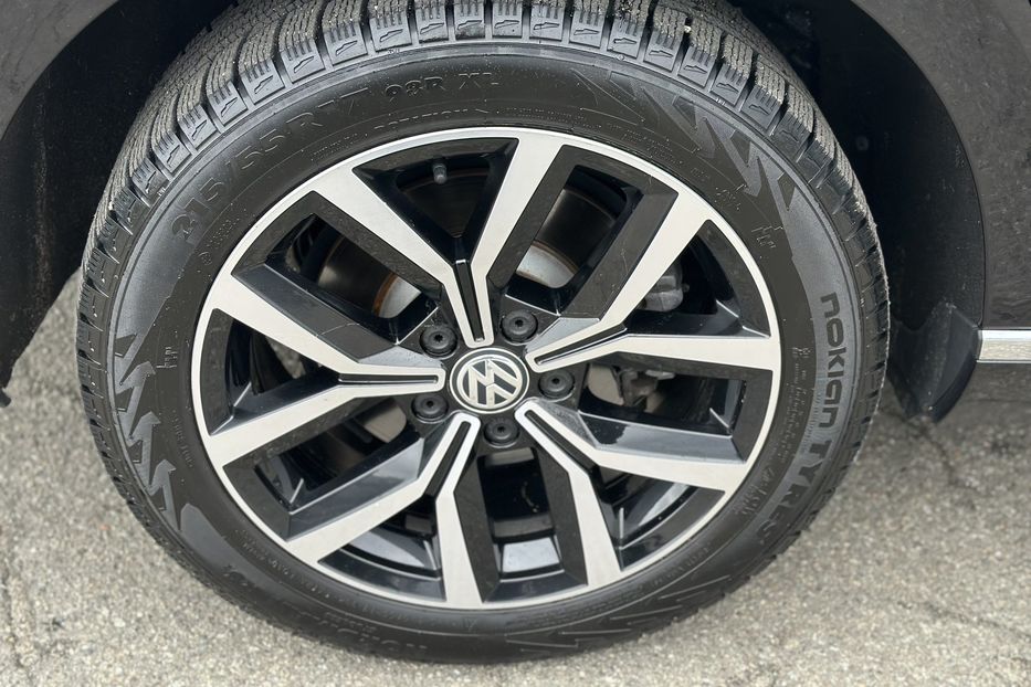 Продам Volkswagen Passat B8 Highline  2018 года в Киеве