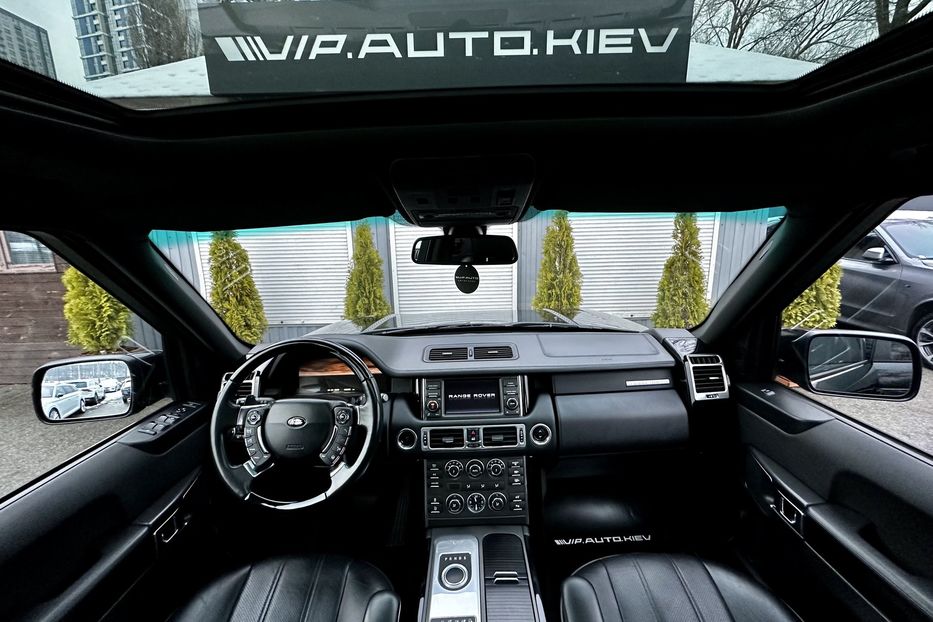 Продам Land Rover Range Rover Vogue  2011 года в Киеве