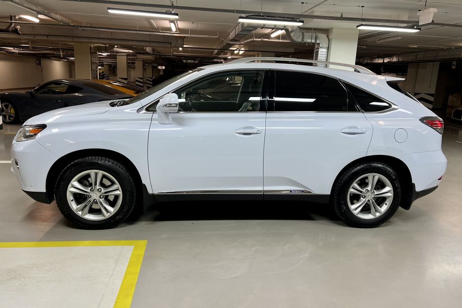 Продам Lexus RX 450 H 2013 года в Киеве