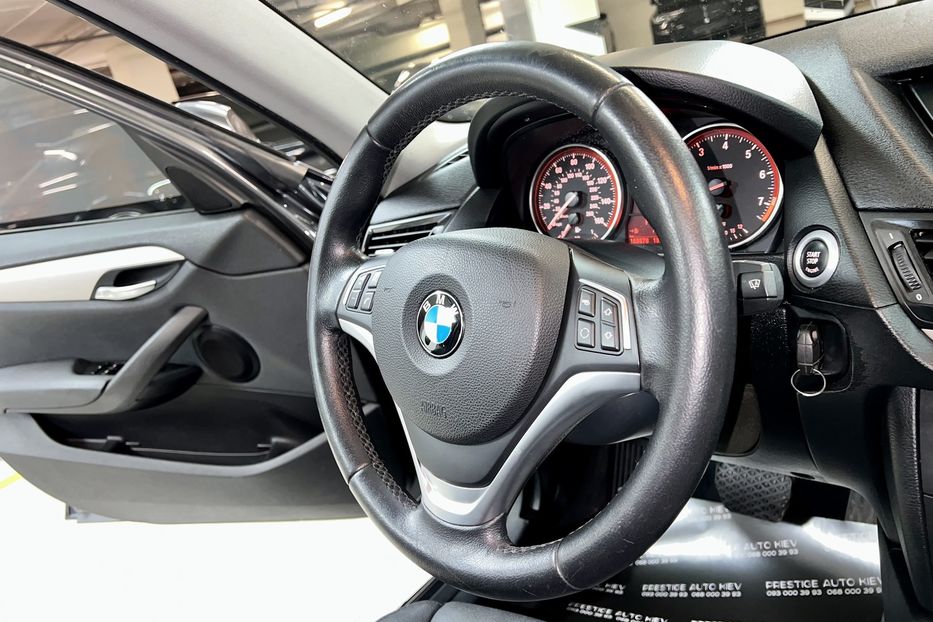 Продам BMW X1 2015 года в Киеве