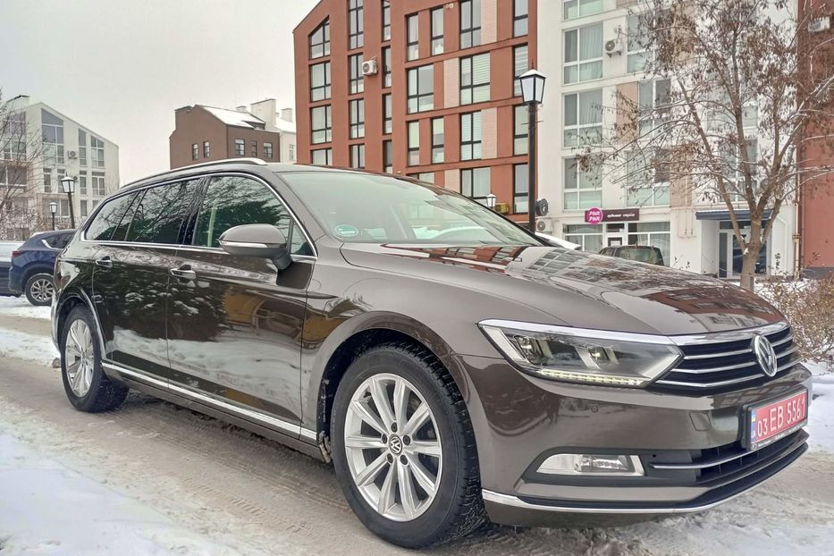 Продам Volkswagen Passat B8 Highline 110кВт 2017 года в Киеве