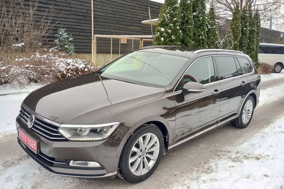 Продам Volkswagen Passat B8 Highline 110кВт 2017 года в Киеве