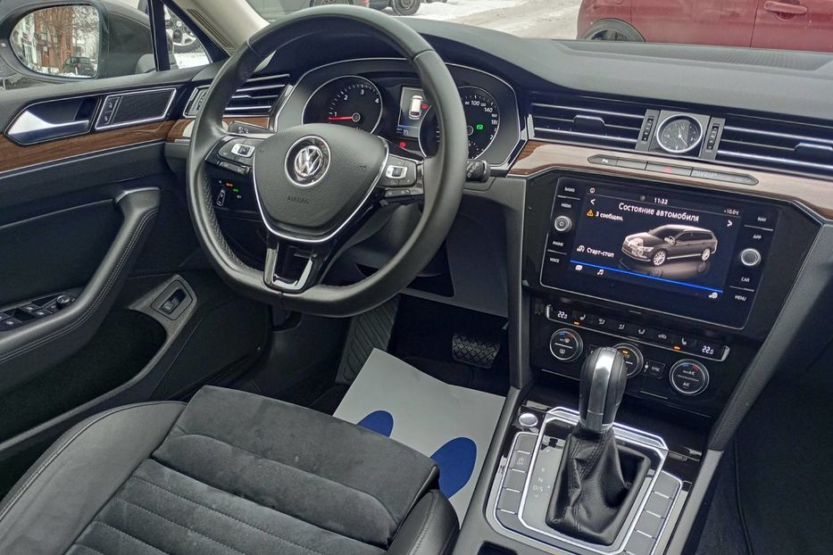 Продам Volkswagen Passat B8 Highline 110кВт 2017 года в Киеве