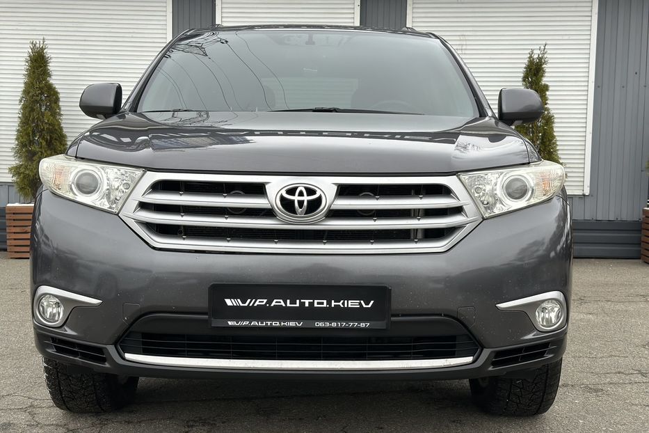 Продам Toyota Highlander 2013 года в Киеве