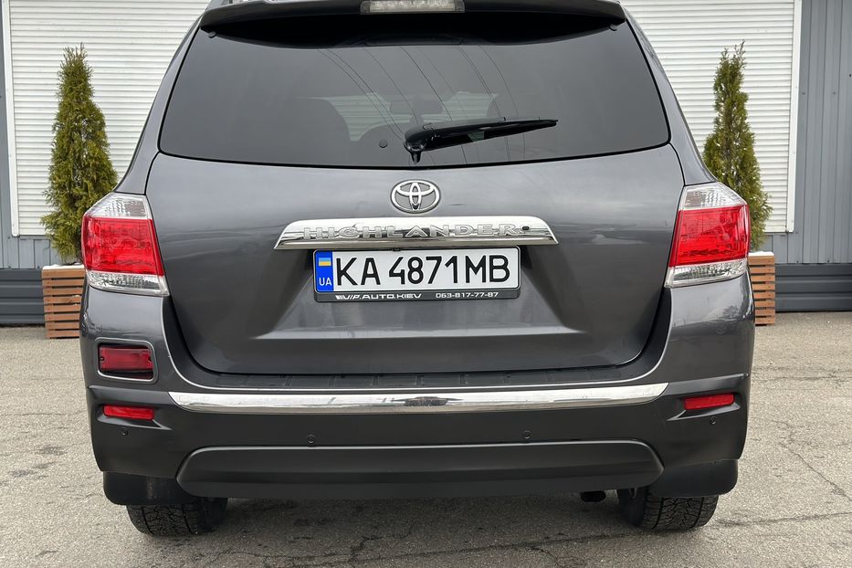 Продам Toyota Highlander 2013 года в Киеве