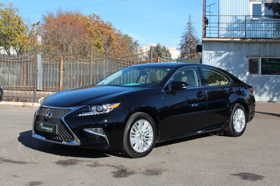 Продам Lexus ES 350 2015 года в Одессе