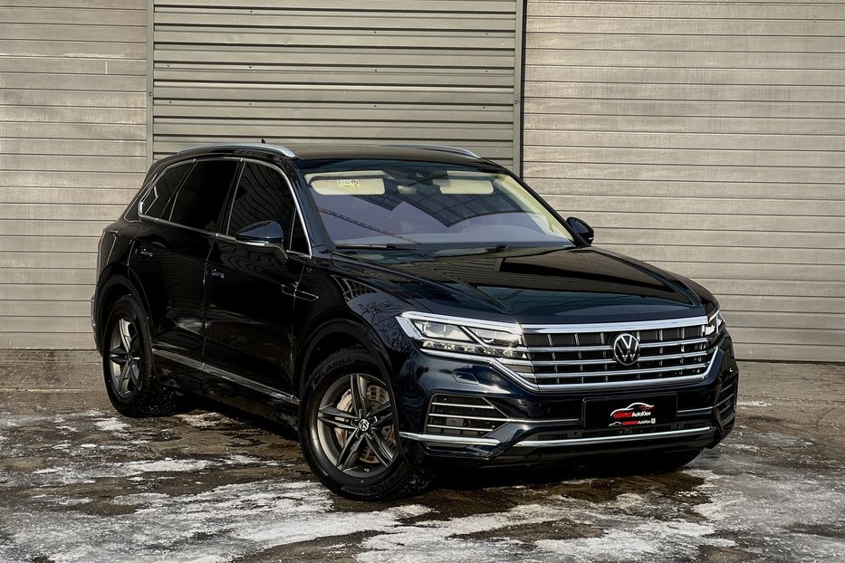 Продам Volkswagen Touareg  Ambience  2020 года в Киеве